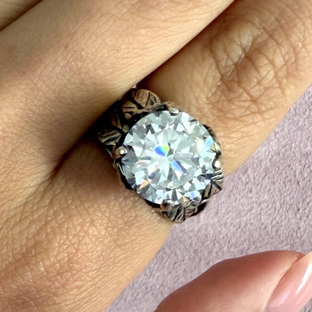 sterling silver round-cut cz solitaire leaves ring size 7
